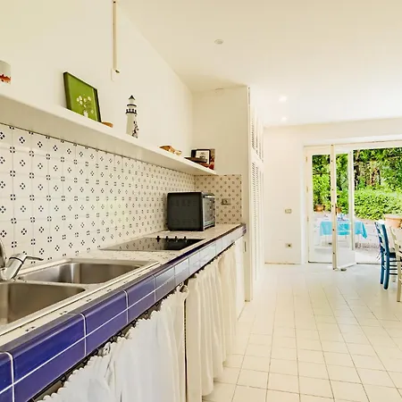 Holiday home Tenuta Bussadori - Dimora Del Corsaro *