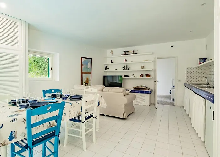 Tenuta Bussadori - Dimora Del Corsaro Feriehus Poggio (Livorno)