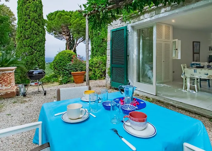 Tenuta Bussadori - Dimora Del Corsaro Poggio (Livorno)